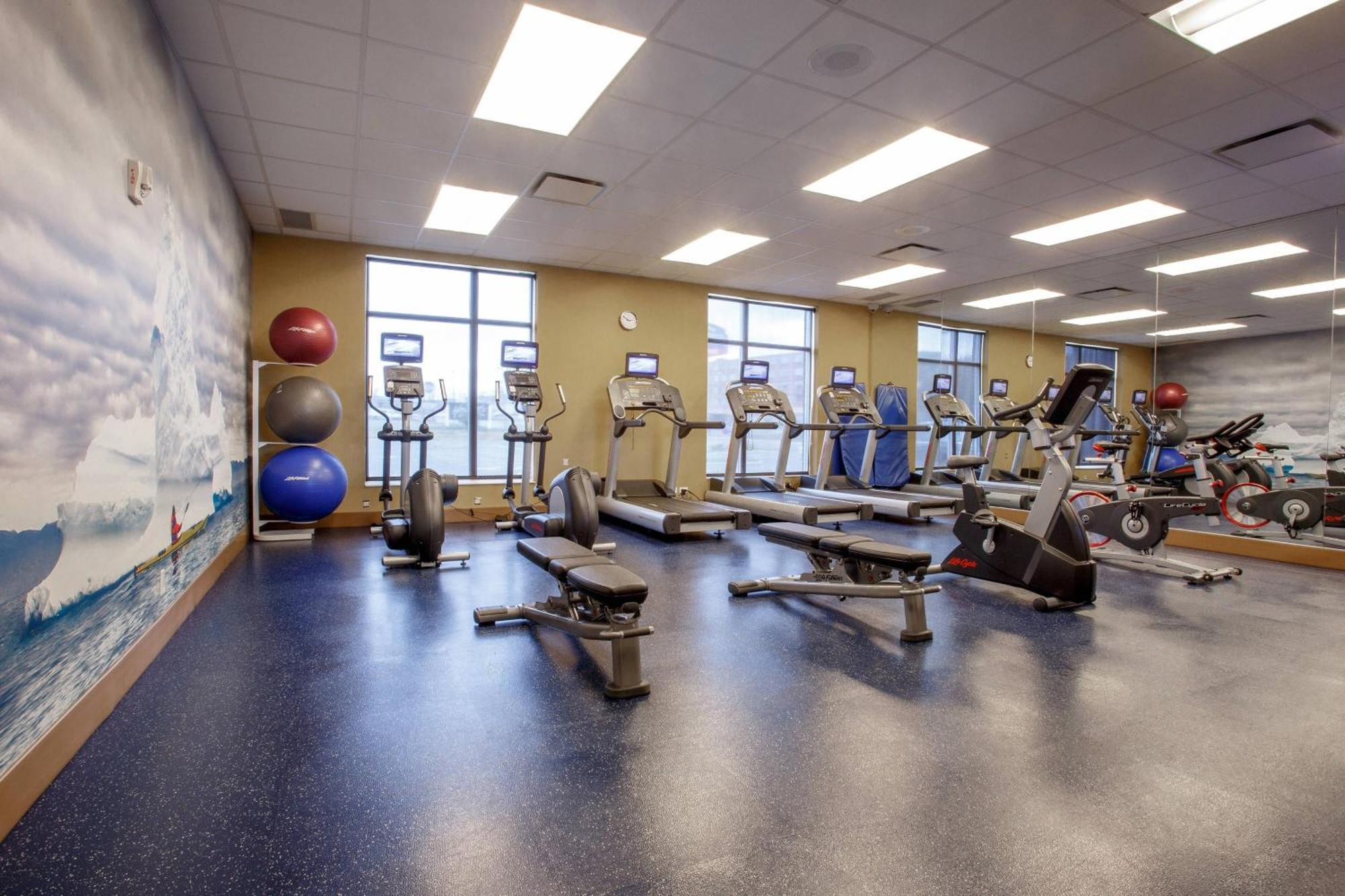 Fairfield Inn & Suites By Marriott St. John'S Newfoundland מראה חיצוני תמונה